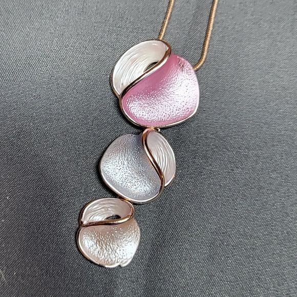 Jewelry - Vibrant 3-Tier Radium (silvery-white) and Gold Necklace NWOT